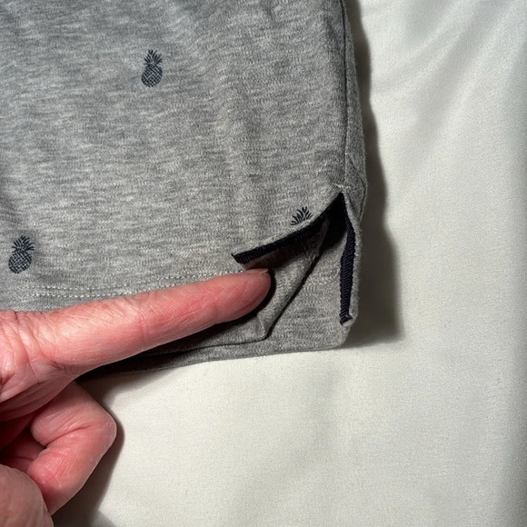 Banana Republic Standard Fit Tropical pineapple Gray Polo Shirt size L - Picture 4 of 7